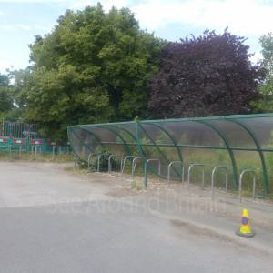 Route from Kew Green to Brentford Gate and car park