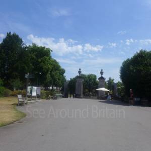 Elizabeth Gate