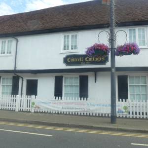 Cottrell Cottages, The Broadway (16th century)